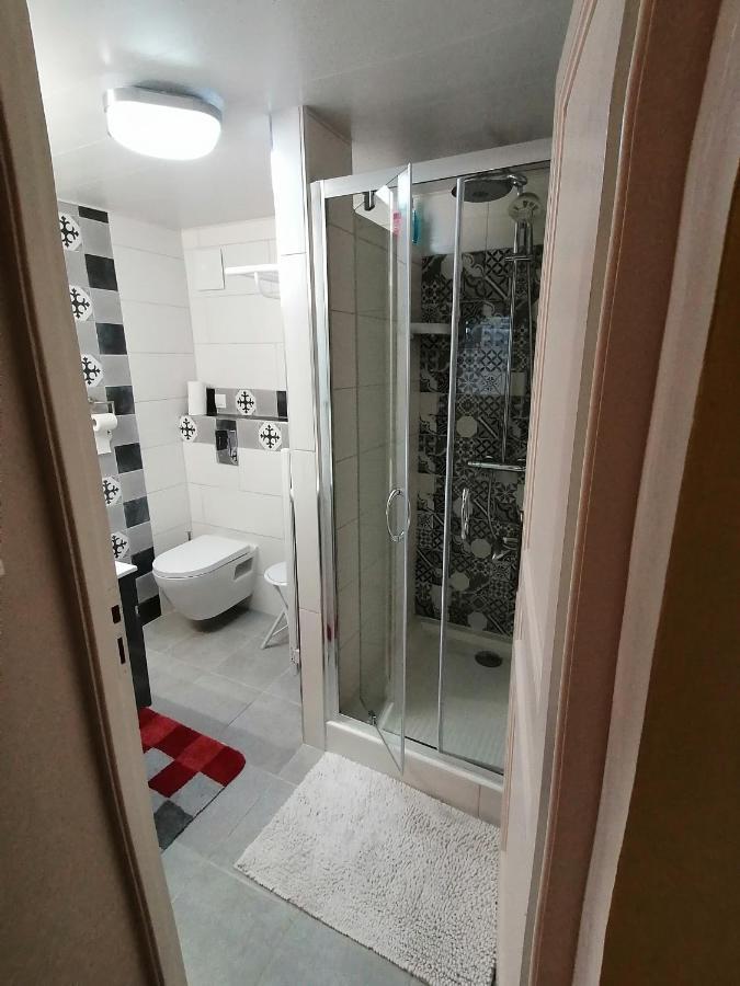 Chambres D'Hotes De L'Avison Bruyeres Dış mekan fotoğraf